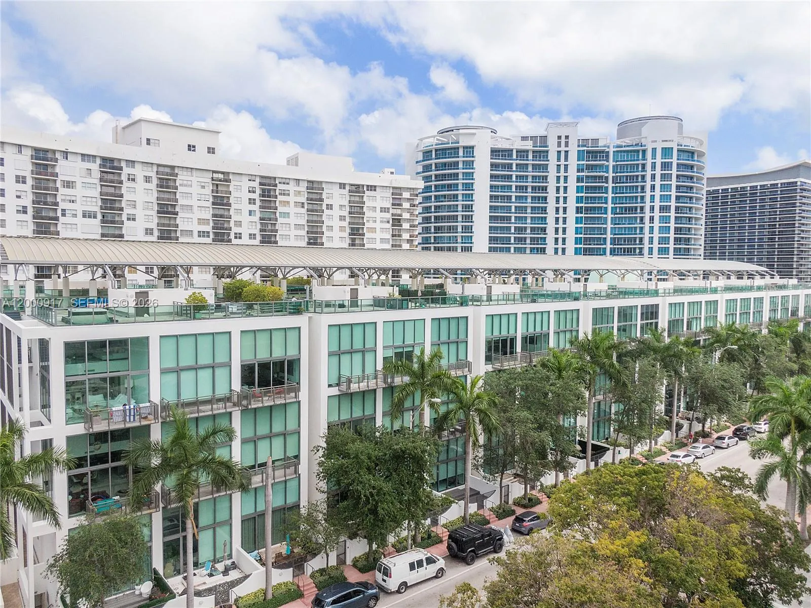 Foto de propiedad en 6000 Collins Avenue 527, Miami Beach, FL 33140 Miami Beach con MLS# 