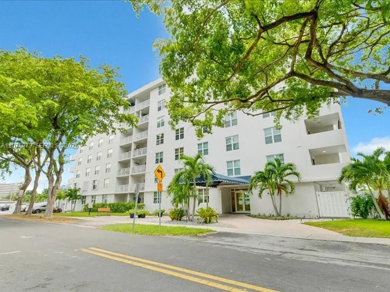 En Venta 6000 NE 22nd Way 7G, Fort Lauderdale, FL 33308, Fort Lauderdale, FL 33308