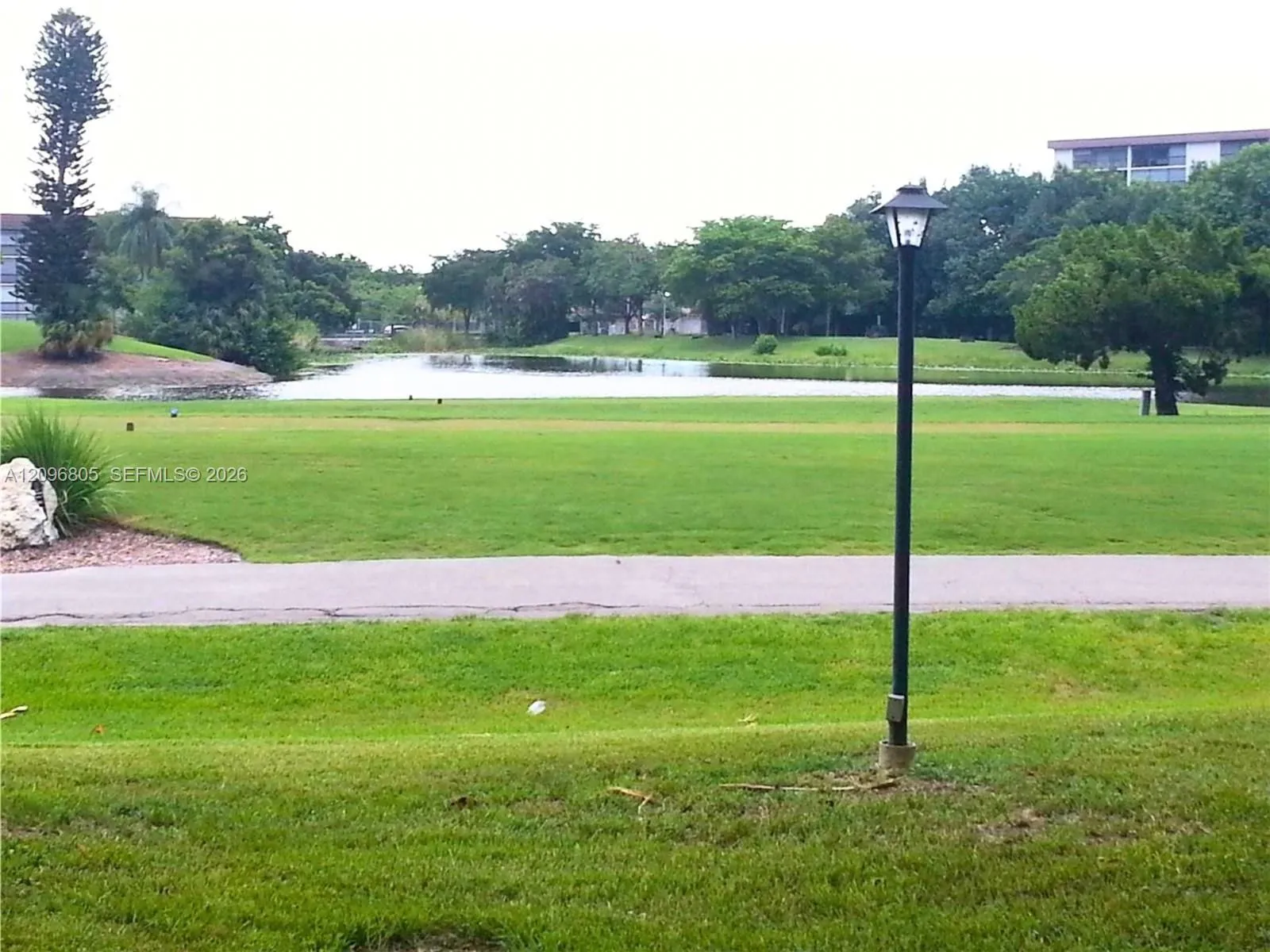 En Renta 6001 N Falls Cir Drive 105, Lauderhill, FL 33319, Lauderhill, FL 33319
