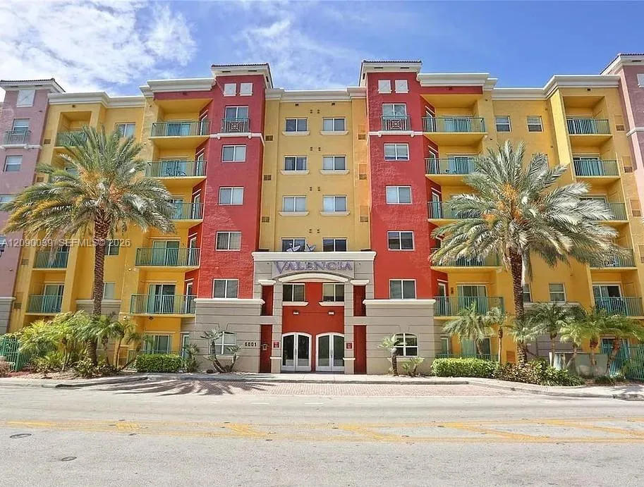 En Venta 6001 SW 70th Street 443, South Miami, FL 33143, South Miami, FL 33143