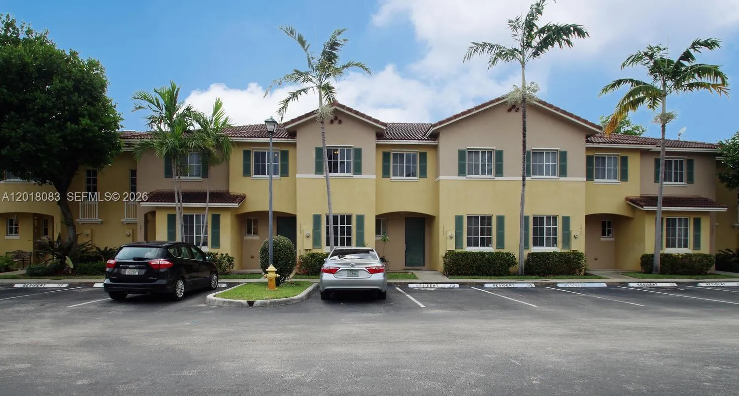Alquilada 6009 SW 19th Street 6009, North Lauderdale, FL 33068, North Lauderdale, FL 33068