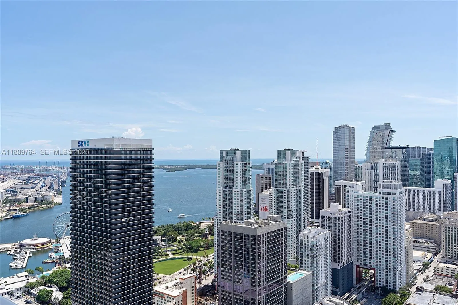Foto de propiedad en 601 NE 1st Avenue 4907, Miami, FL 33132 Miami con MLS#