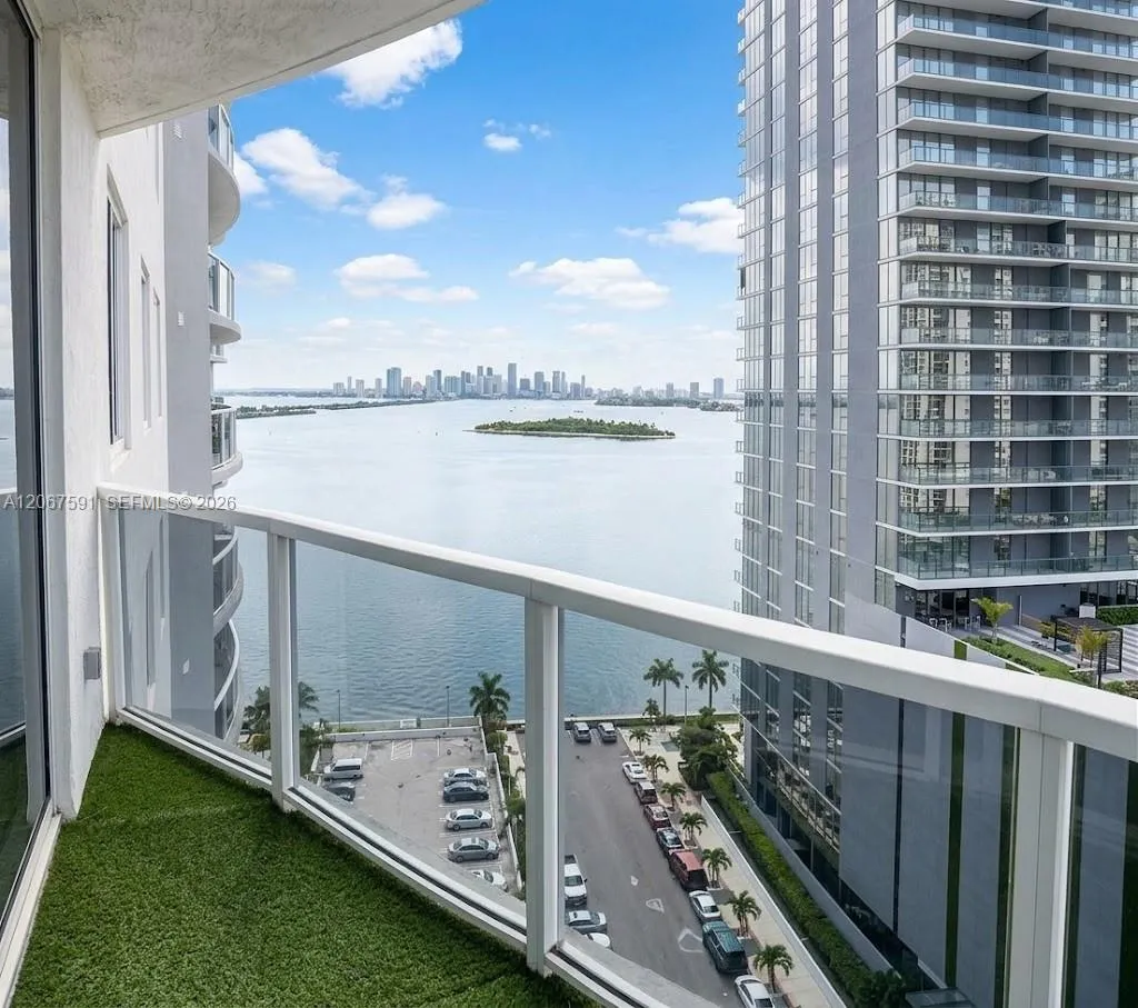 Foto de propiedad en 601 NE 23rd Street 1605, Miami, FL 33137 Miami con MLS# 