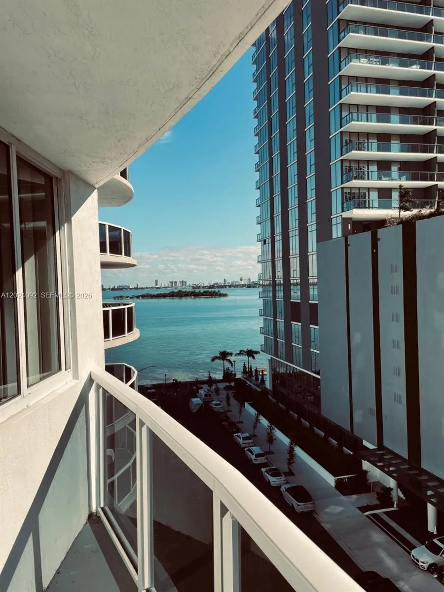 Alquilada 601 NE 23rd Street 804, Miami, FL 33137, Miami, FL 33137