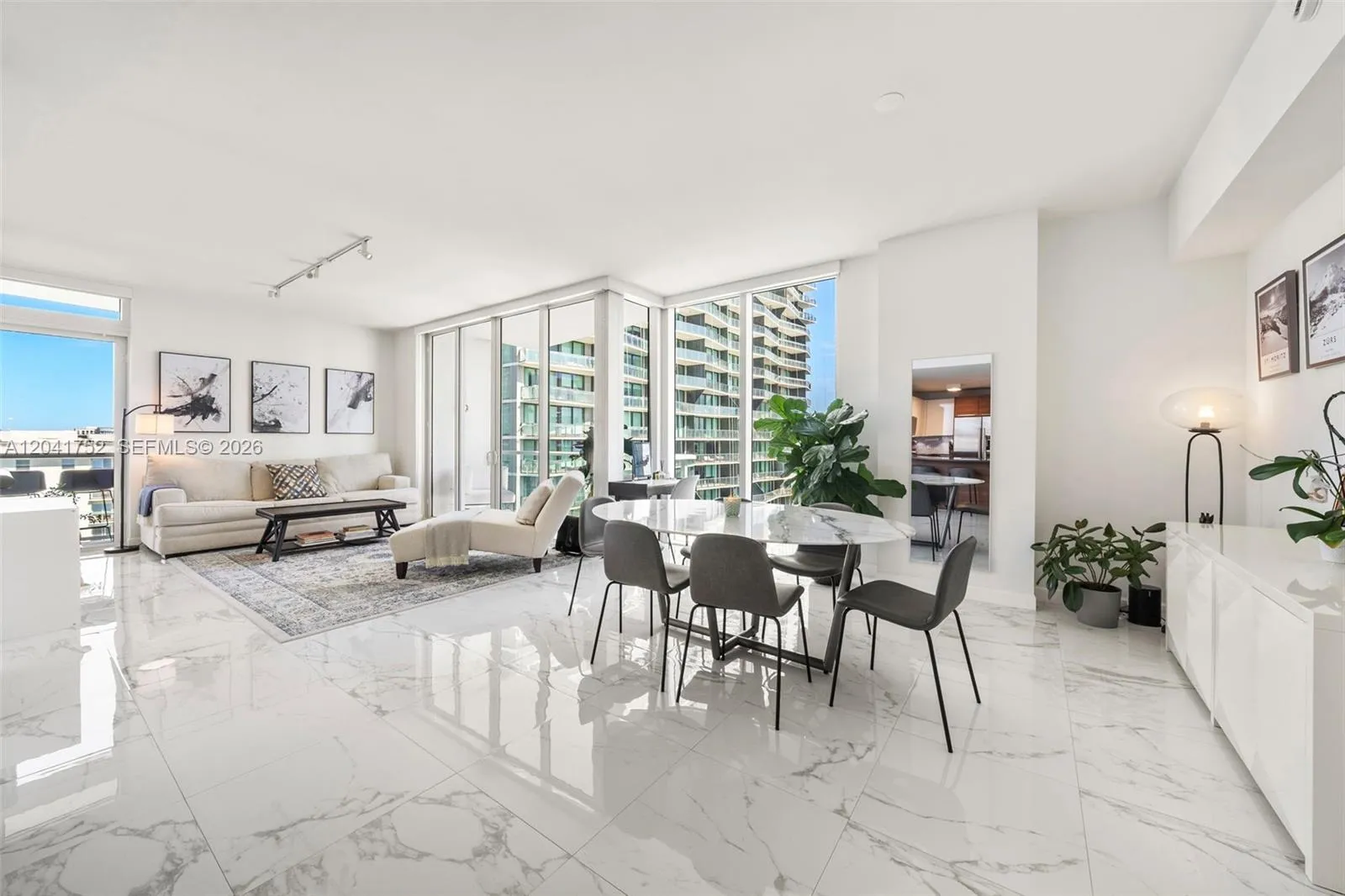 Foto de propiedad en 601 NE 27th Street 1001, Miami, FL 33137 Miami con MLS# 