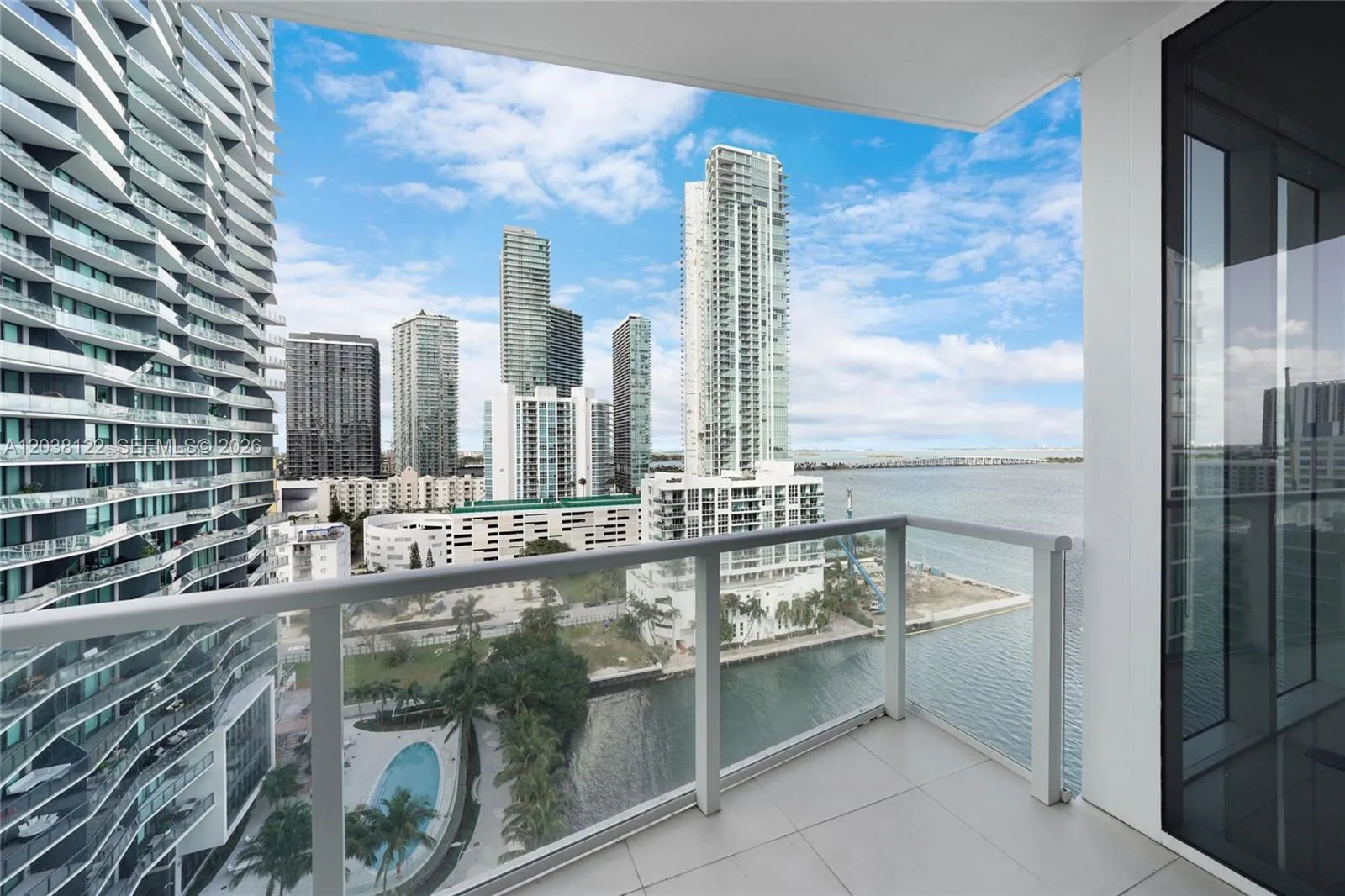 Foto de propiedad en 601 NE 27th Street 1501, Miami, FL 33137 Miami con MLS# 