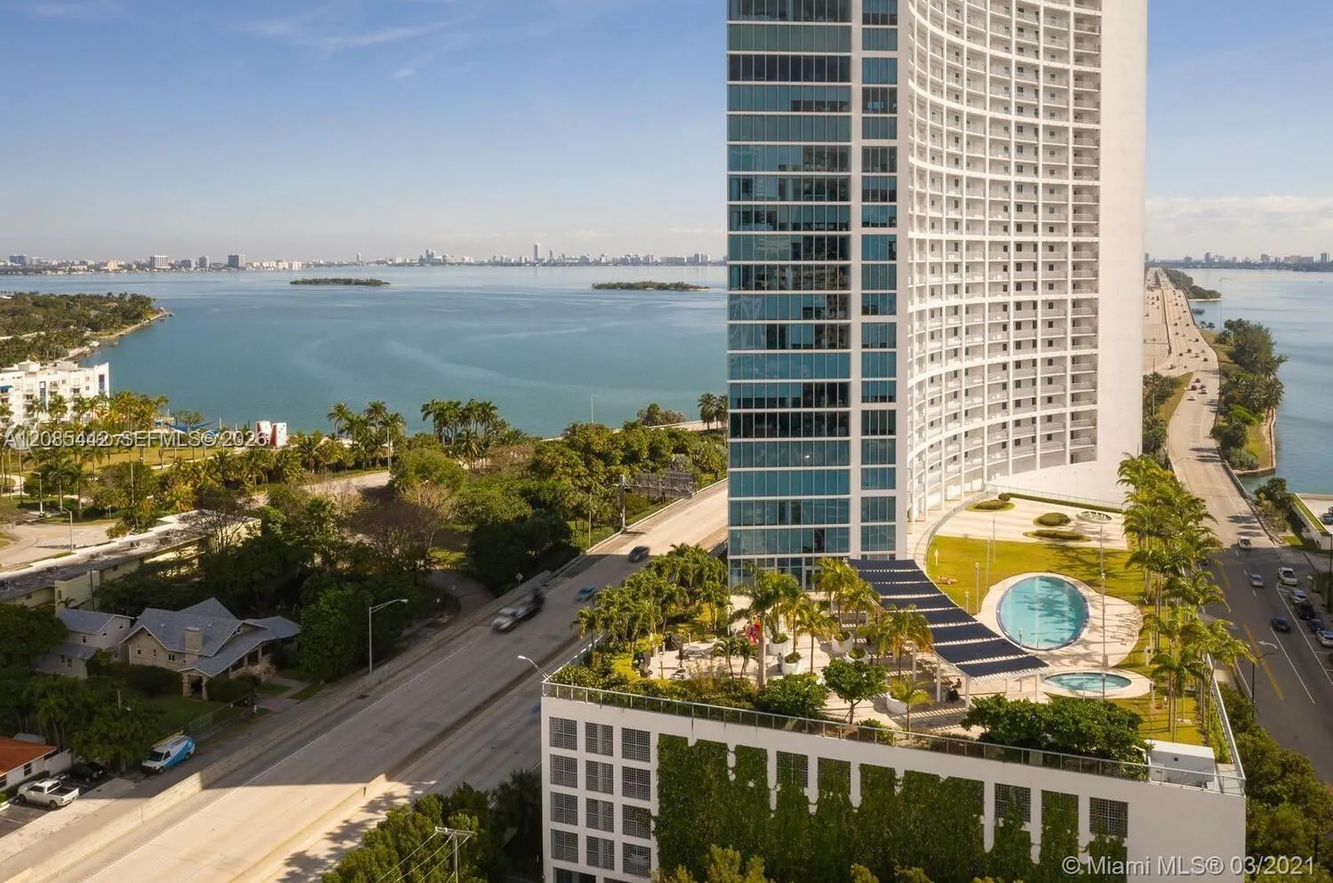 En Renta 601 NE 36th Street 806, Miami, FL 33137, Miami, FL 33137