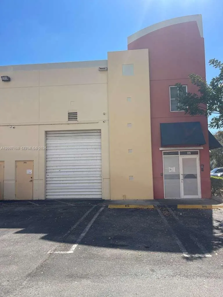En Venta 6020 NW 99th Avenue 315, Doral, FL 33178, Doral, FL 33178
