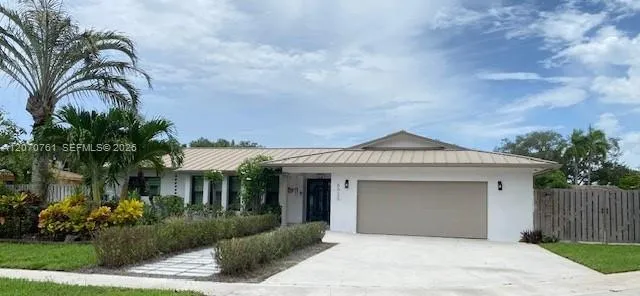 Foto de propiedad en 6020 SW 17th Court, Plantation, FL 33317 Plantation con MLS# 