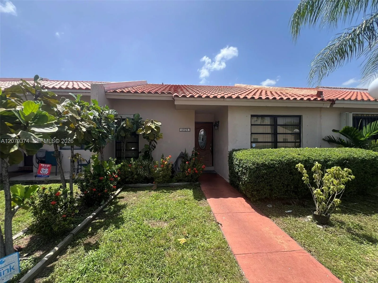 Foto de propiedad en 6028 SW 147th Place, Miami, FL 33193 Miami con MLS# 