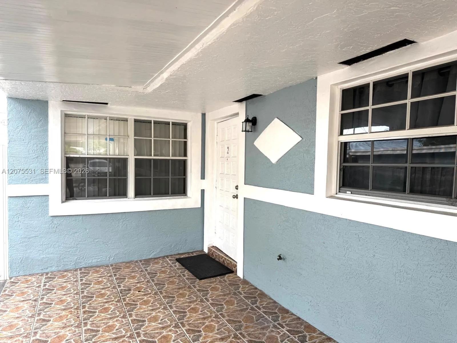Foto de propiedad en 6034 SW 35th Street 1-2, Miramar, FL 33023 Miramar con MLS# 