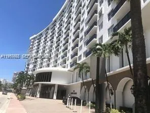 Foto de propiedad en 6039 Collins Avenue 1131, Miami Beach, FL 33140 Miami Beach con MLS# 