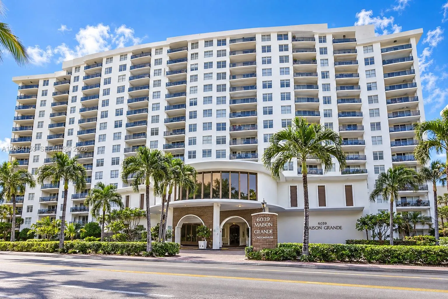 En Venta 6039 Collins Avenue 833, Miami Beach, FL 33140, Miami Beach, FL 33140
