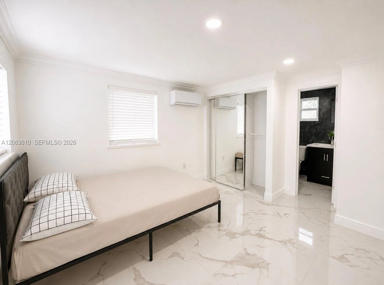 Foto de propiedad en 6049 SW 39th Street 6049, Miramar, FL 33023 Miramar con MLS# 