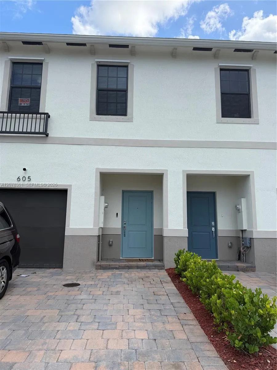 Foto de propiedad en 605 NW 6th Terrace, Florida City, FL 33034 Florida City con MLS# 