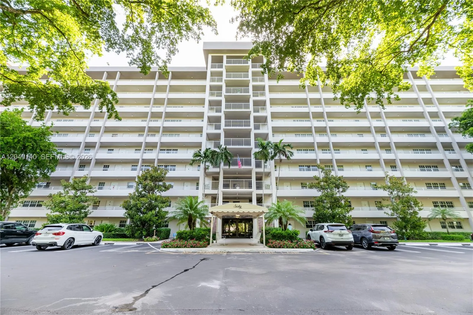 Foto de propiedad en 605 Oaks Drive 607, Pompano Beach, FL 33069 Pompano Beach con MLS#