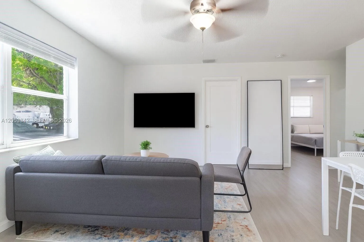 Foto de propiedad en 605 SW 14th Terrace, Fort Lauderdale, FL 33312 Fort Lauderdale con MLS# 