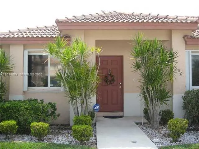 En Renta 606 NW 208th Way 208, Pembroke Pines, FL 33029, Pembroke Pines, FL 33029