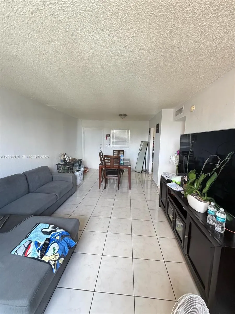En Renta 606 W 81st Street 202, Hialeah, FL 33014, Hialeah, FL 33014