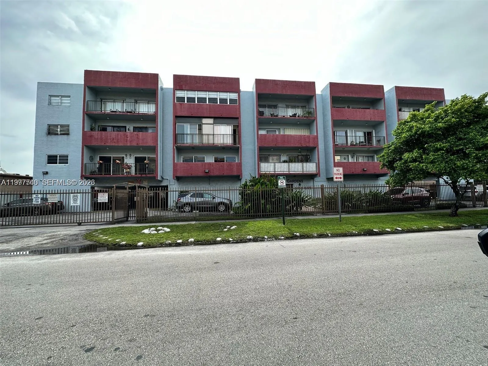Foto de propiedad en 6070 W 19th Avenue 309, Hialeah, FL 33012 Hialeah con MLS# 
