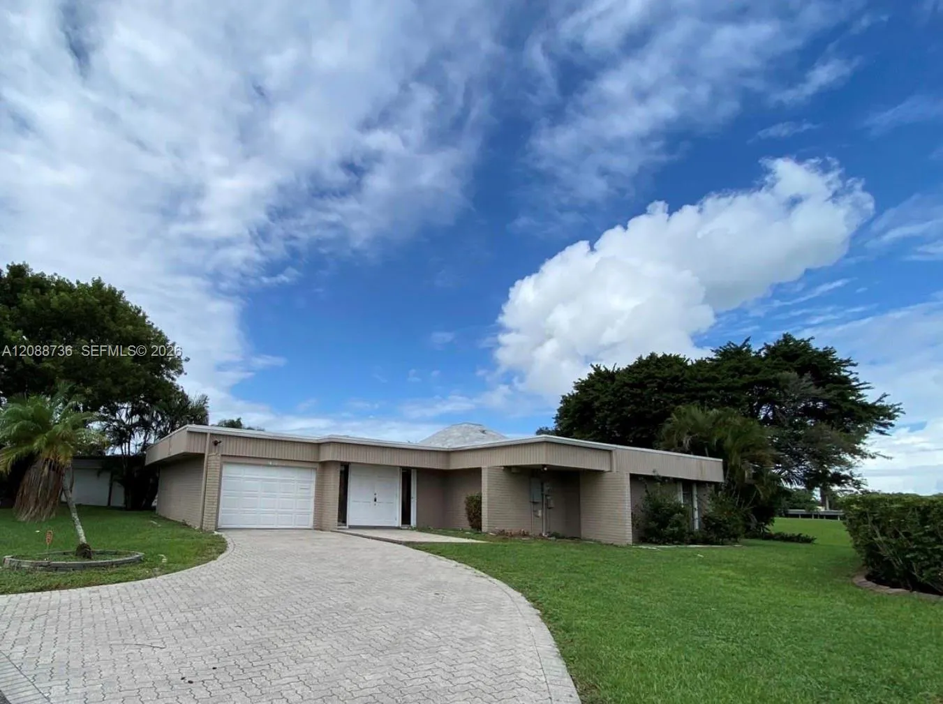 En Venta 6105 Royal Poinciana Lane, Tamarac, FL 33319, Tamarac, FL 33319