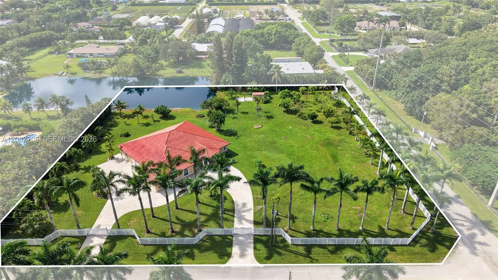 Foto de propiedad en 6110 SW 190th Avenue, Southwest Ranches, FL 33332 Southwest Ranches con MLS# 