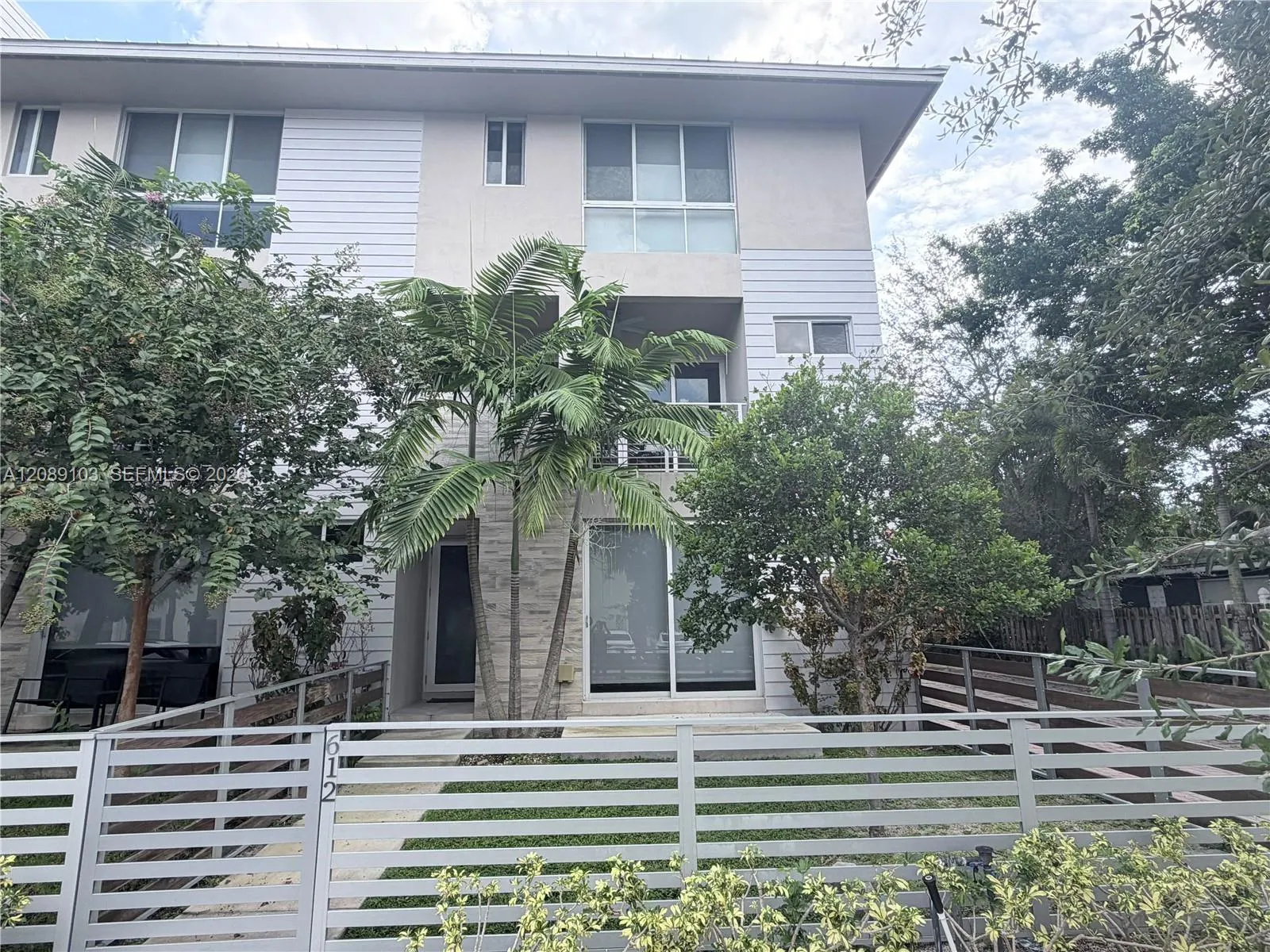 En Renta 612 NE 12th Avenue 612, Fort Lauderdale, FL 33304, Fort Lauderdale, FL 33304