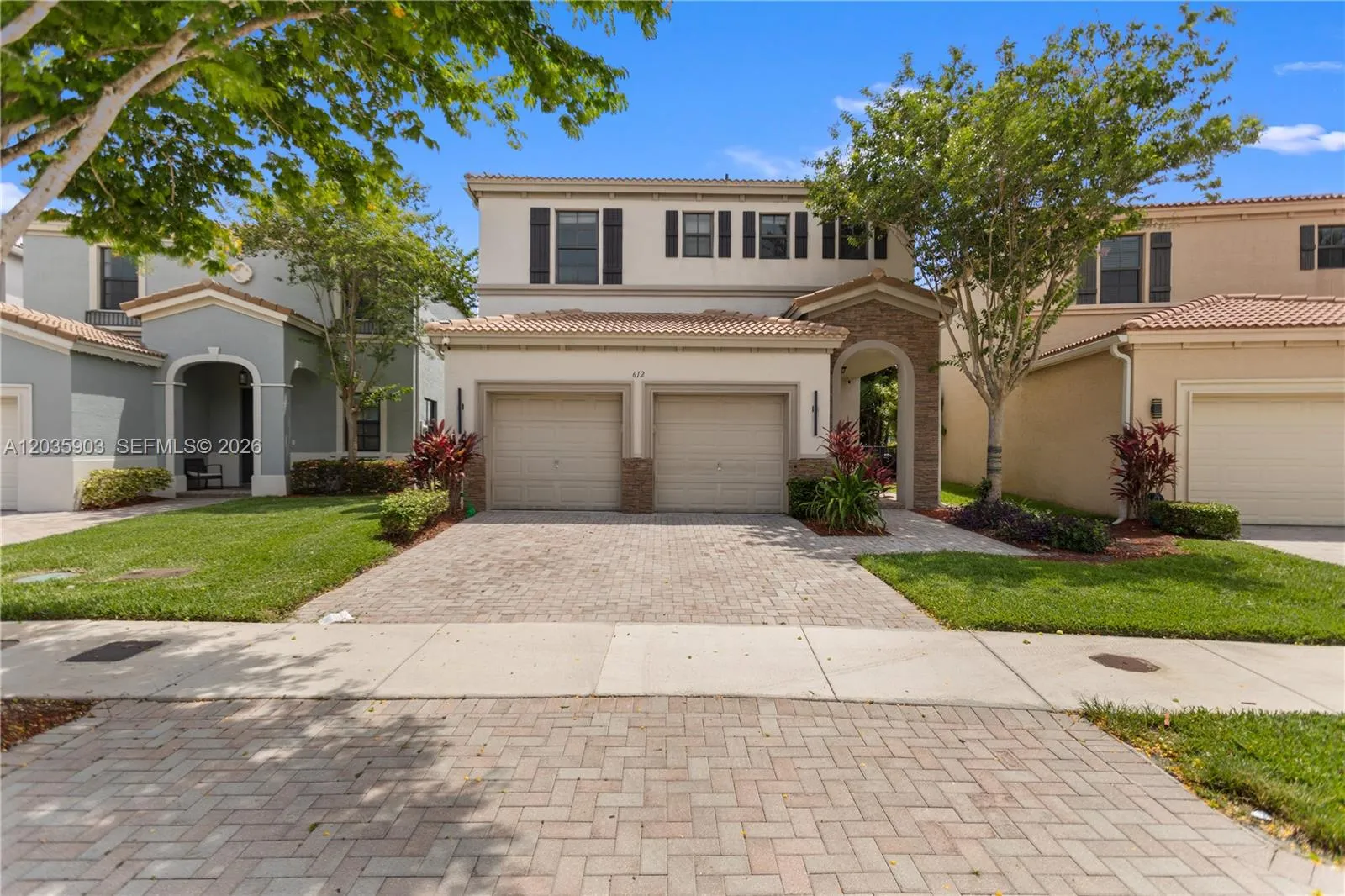 En Renta 612 NE 193rd Street, Miami, FL 33179, Miami, FL 33179