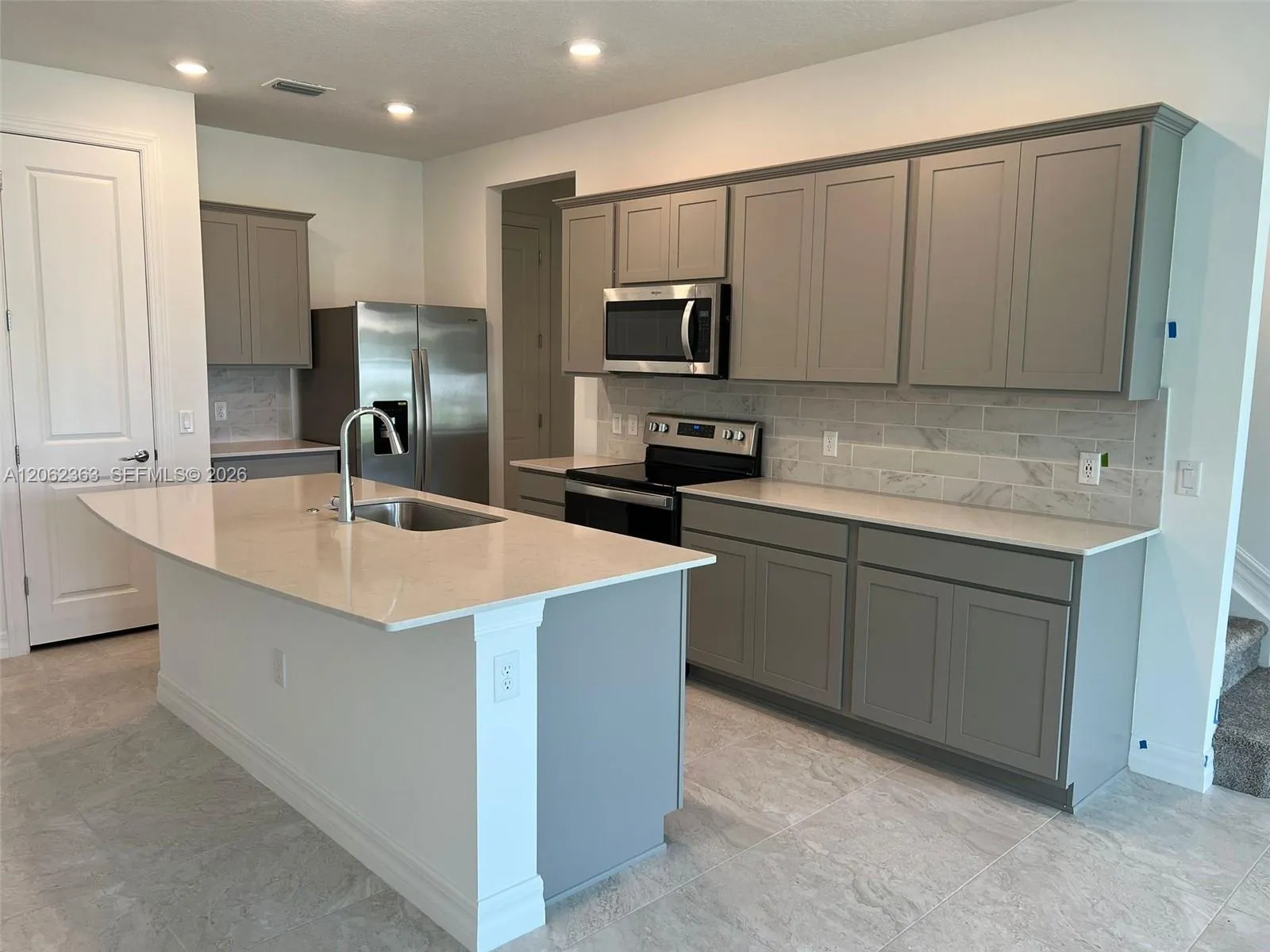 Foto de propiedad en 6121 Rancho Lane, Greenacres, FL 33415 Greenacres con MLS# 