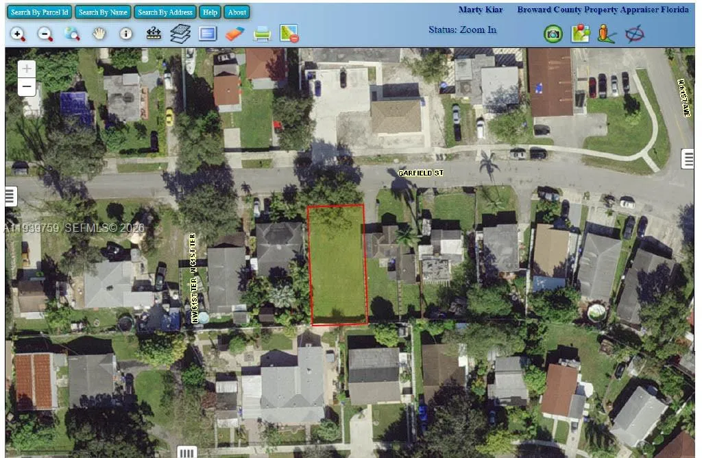 Foto de propiedad en 6122 Garfield Street, Hollywood, FL 33024 Hollywood con MLS# 