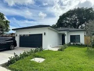 Foto de propiedad en 613 NW 10th Street, Hallandale Beach, FL 33009 Hallandale Beach con MLS# 