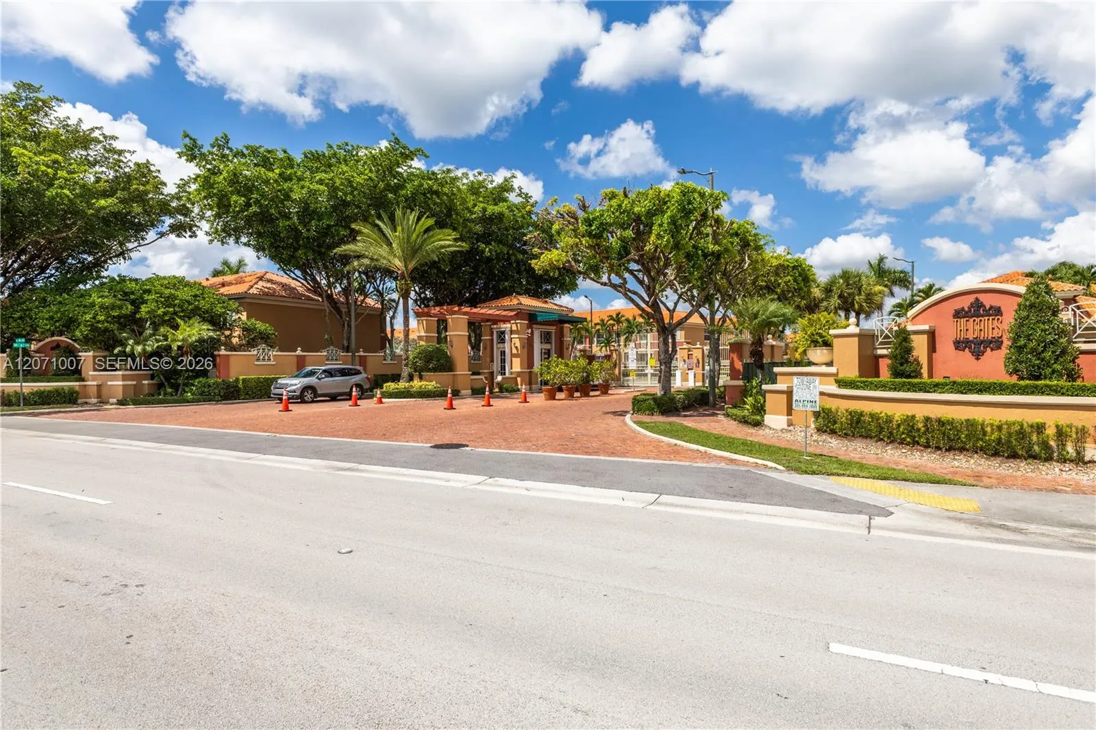 Foto de propiedad en 6142 NW 115th Place 324, Doral, FL 33178 Doral con MLS# 