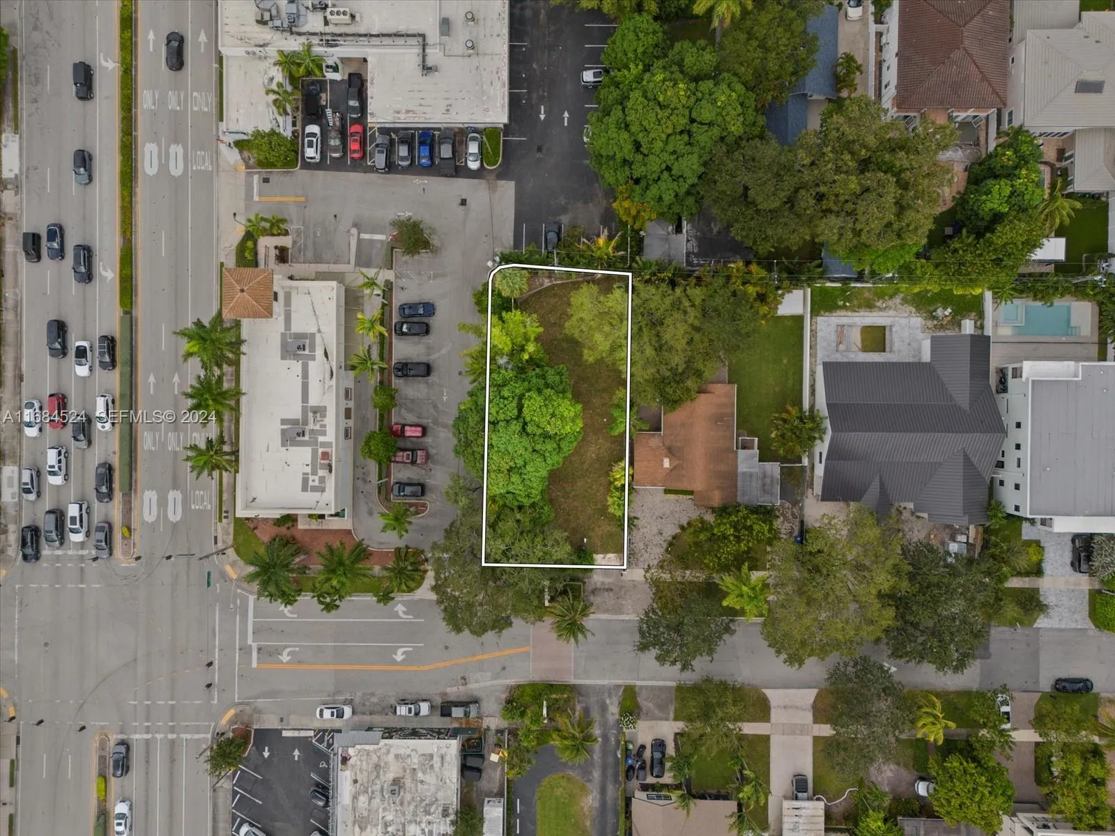 Foto de propiedad en 615 SE 7th Street, Fort Lauderdale, FL 33301 Fort Lauderdale con MLS# 