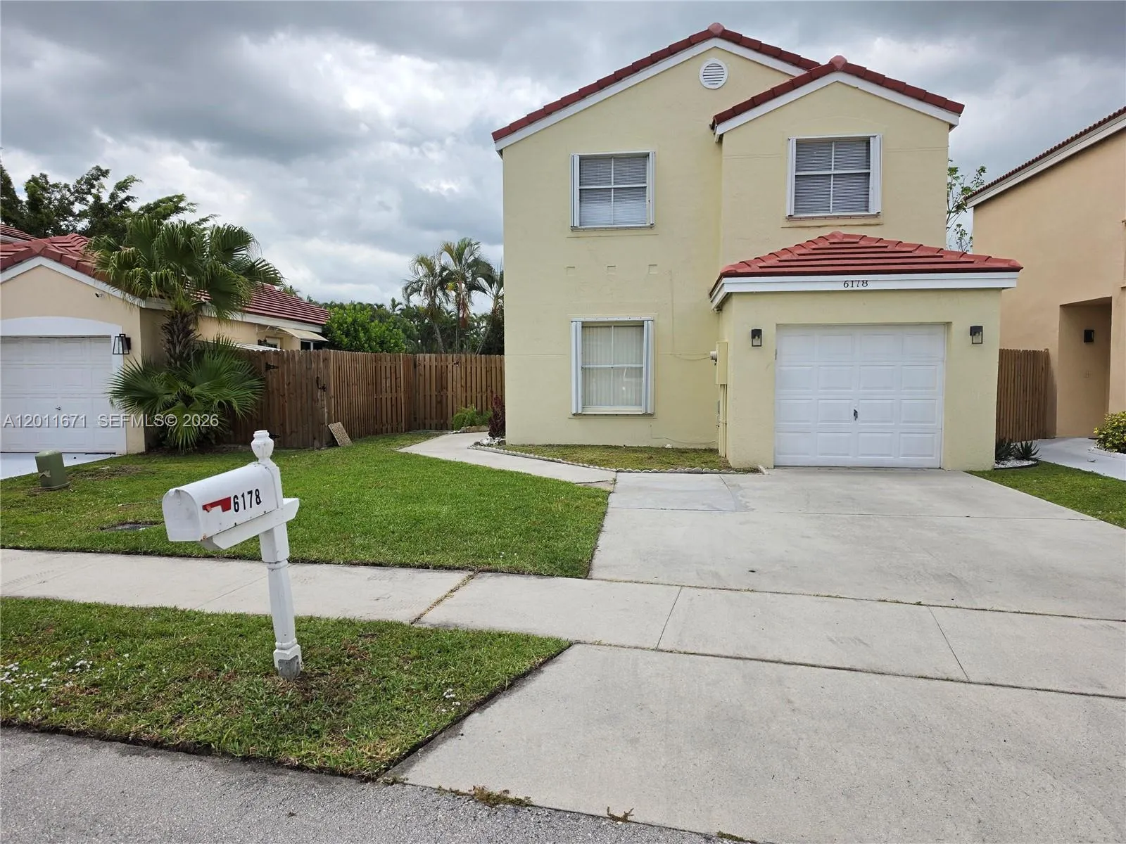 Foto de propiedad en 6178 Buena Vista Drive 6178, Margate, FL 33063 Margate con MLS# 