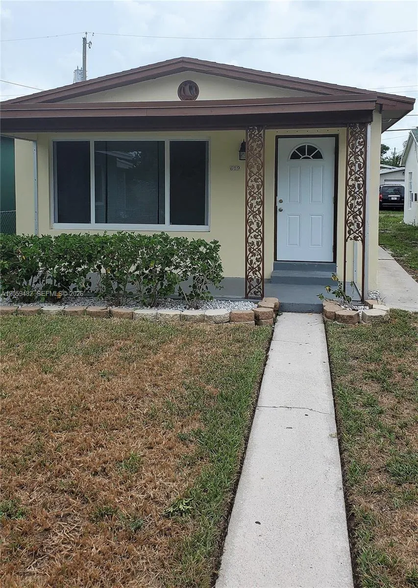 En Venta 619 N D Street, Lake Worth, FL 33460, Lake Worth, FL 33460