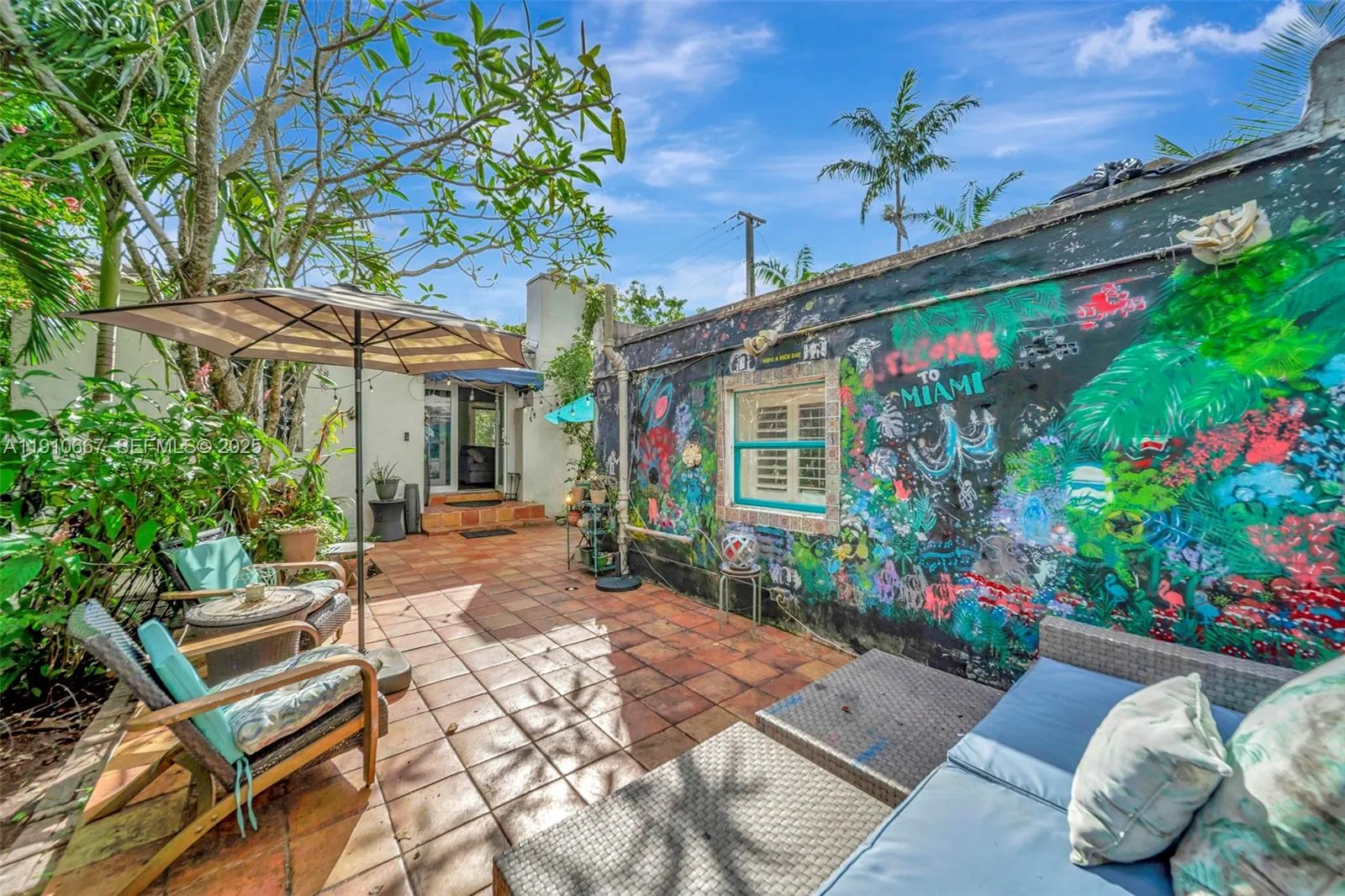 Foto de propiedad en 619 NE 87th Street, Miami, FL 33138 Miami con MLS# 