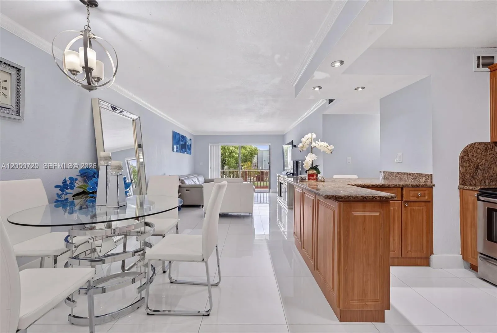 En Venta 6195 W 18th Avenue G212, Hialeah, FL 33012, Hialeah, FL 33012