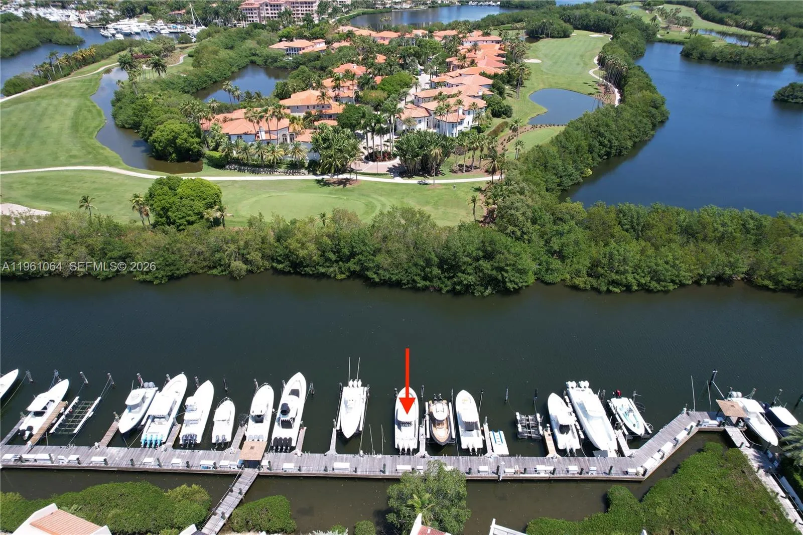 Foto de propiedad en 6200 SW 152nd Street, Palmetto Bay, FL 33157 Palmetto Bay con MLS# 