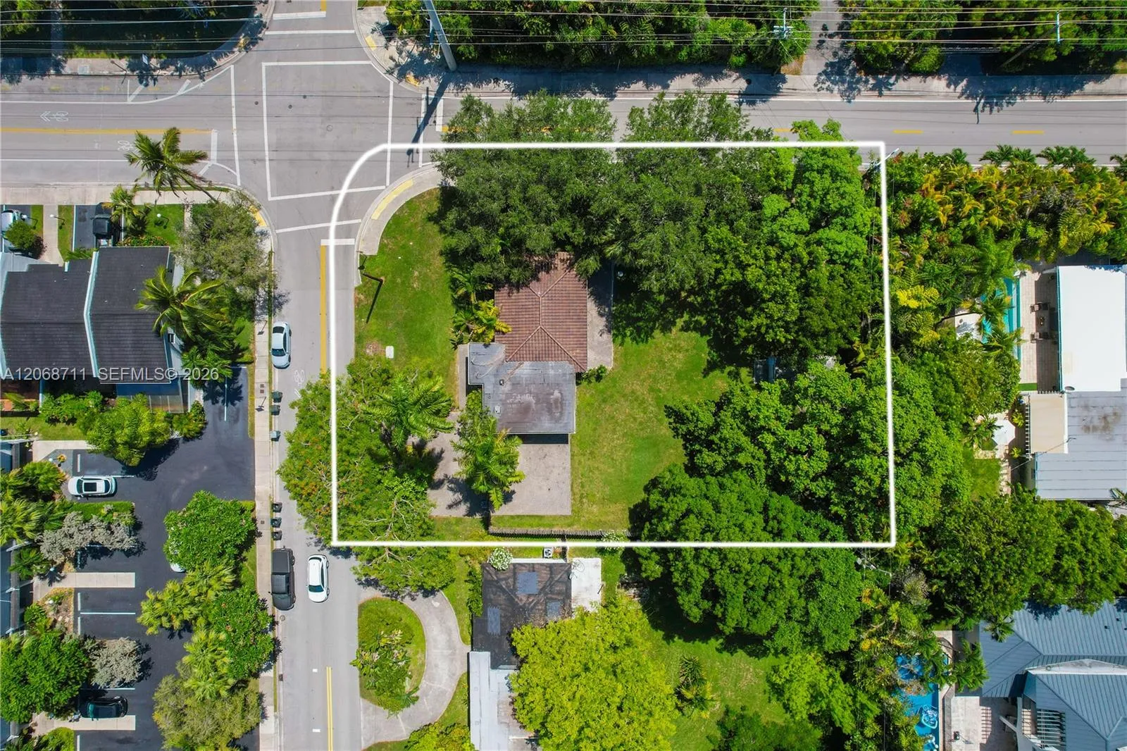 Foto de propiedad en 6200 SW 78th Street, South Miami, FL 33143 South Miami con MLS# 