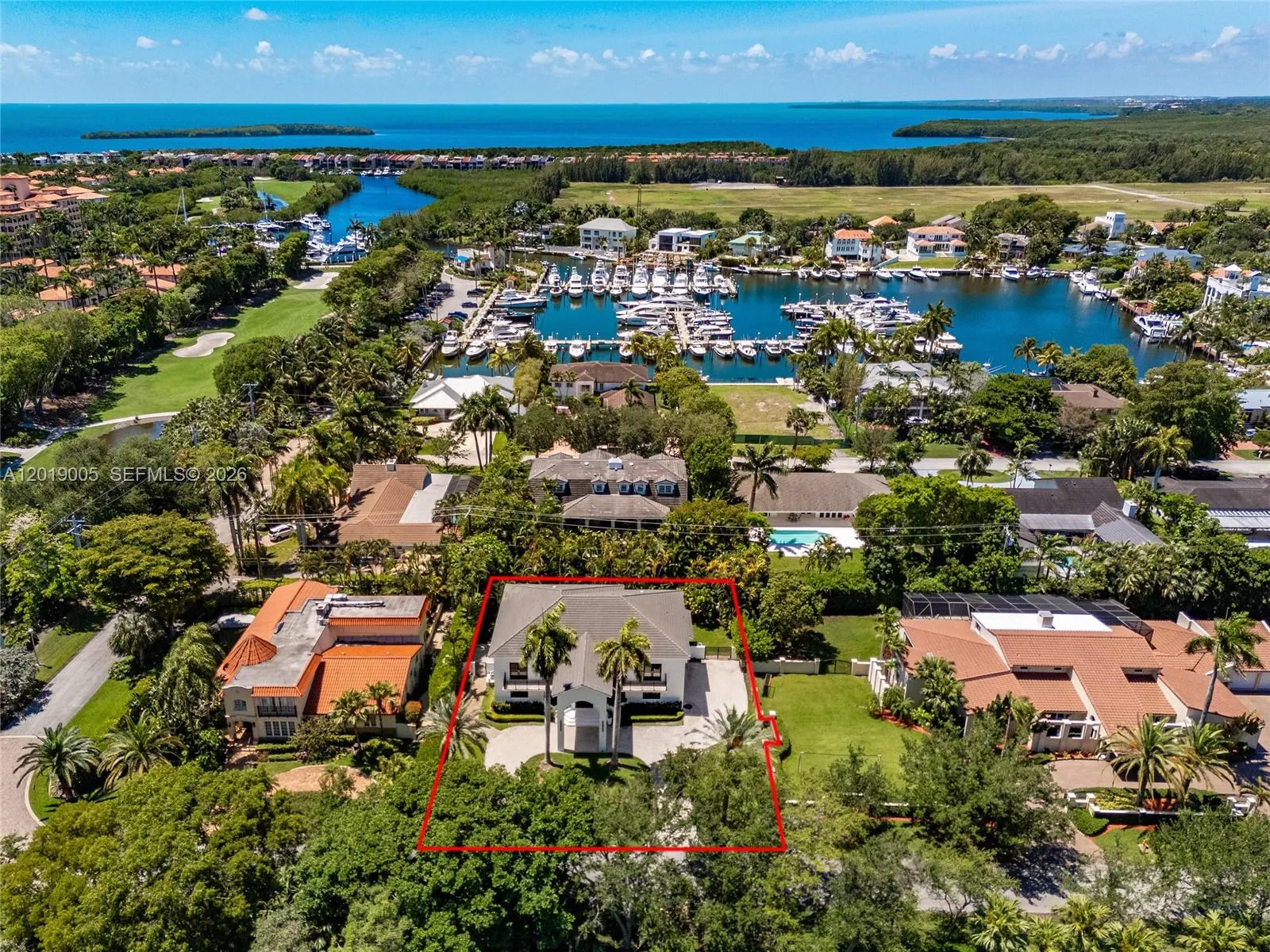 Foto de propiedad en 6220 SW 144th Street, Coral Gables, FL 33158 Coral Gables con MLS# 