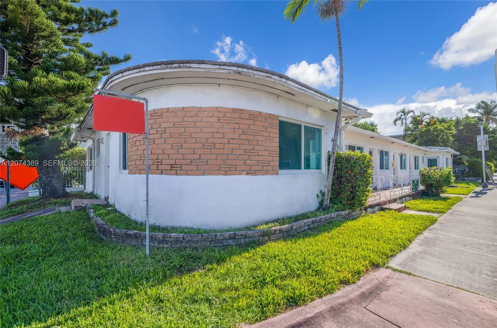 Foto de propiedad en 625 75th Street, Miami Beach, FL 33141 Miami Beach con MLS# 