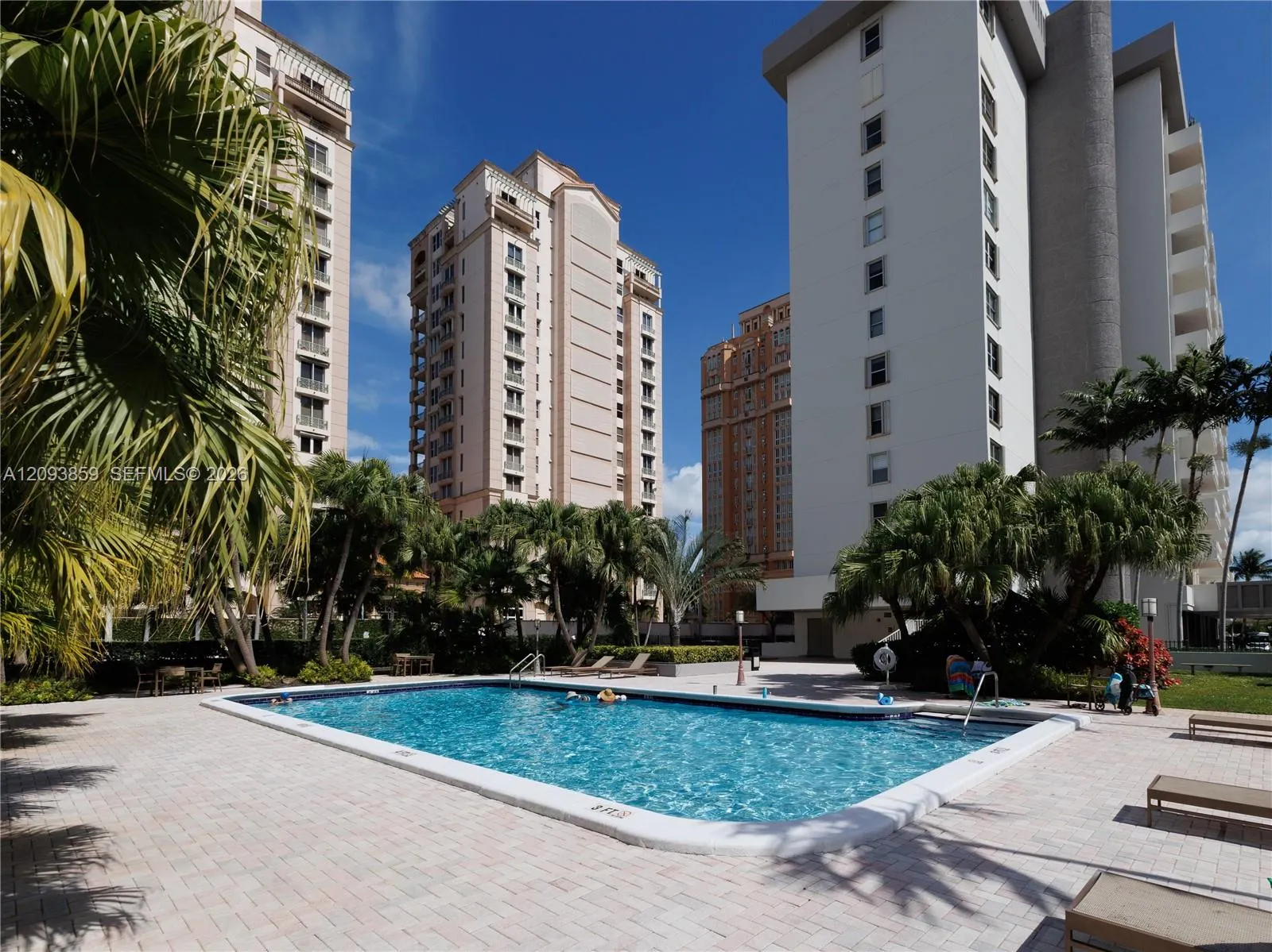 En Venta 625 Biltmore Way 203, Coral Gables, FL 33134, Coral Gables, FL 33134