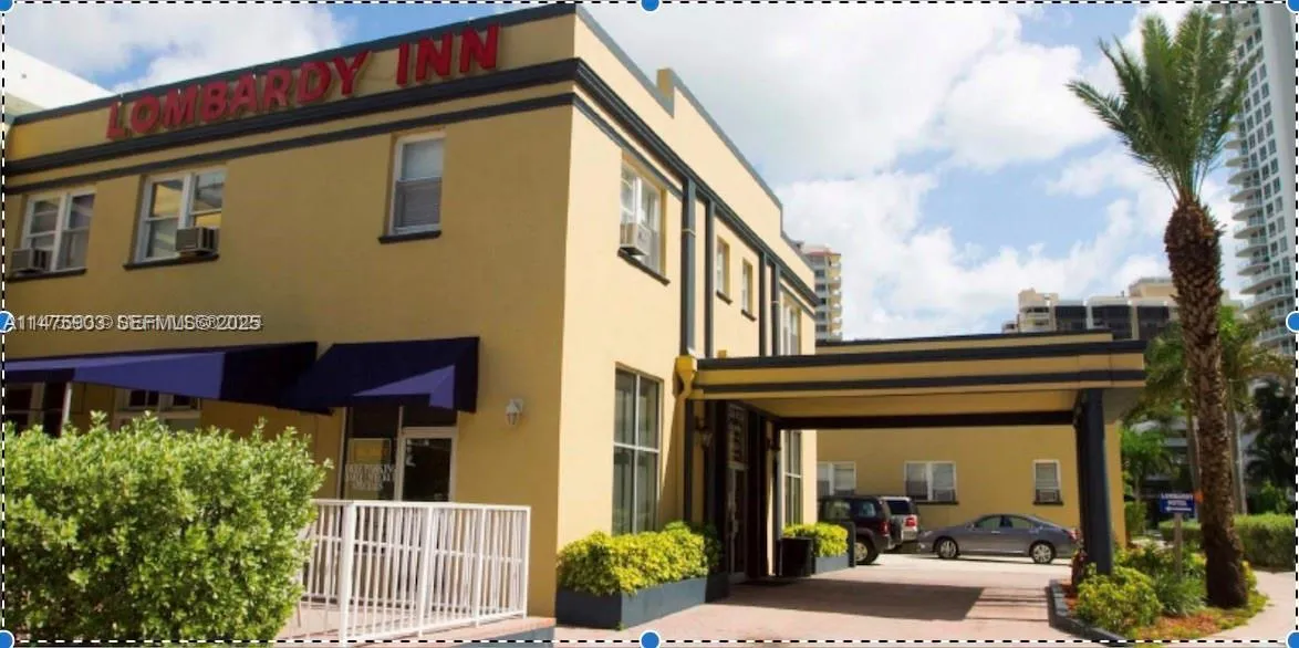 Foto de propiedad en 6300 Collins Avenue many, Miami Beach, FL 33141 Miami Beach con MLS# 