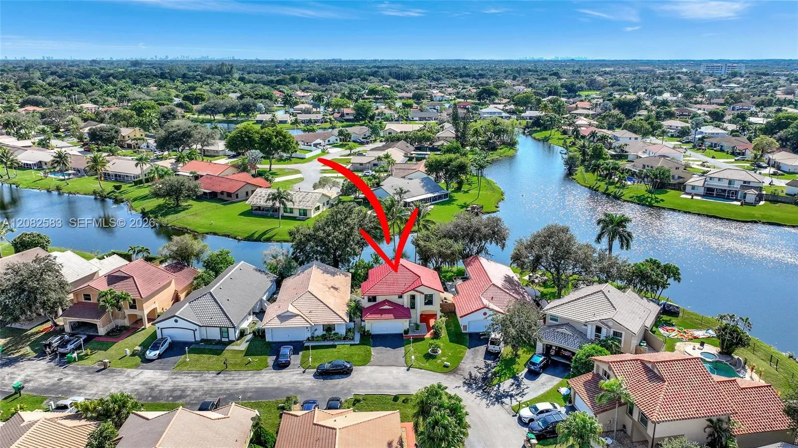 Foto de propiedad en 6320 Plymouth Lane, Davie, FL 33331 Davie con MLS# 