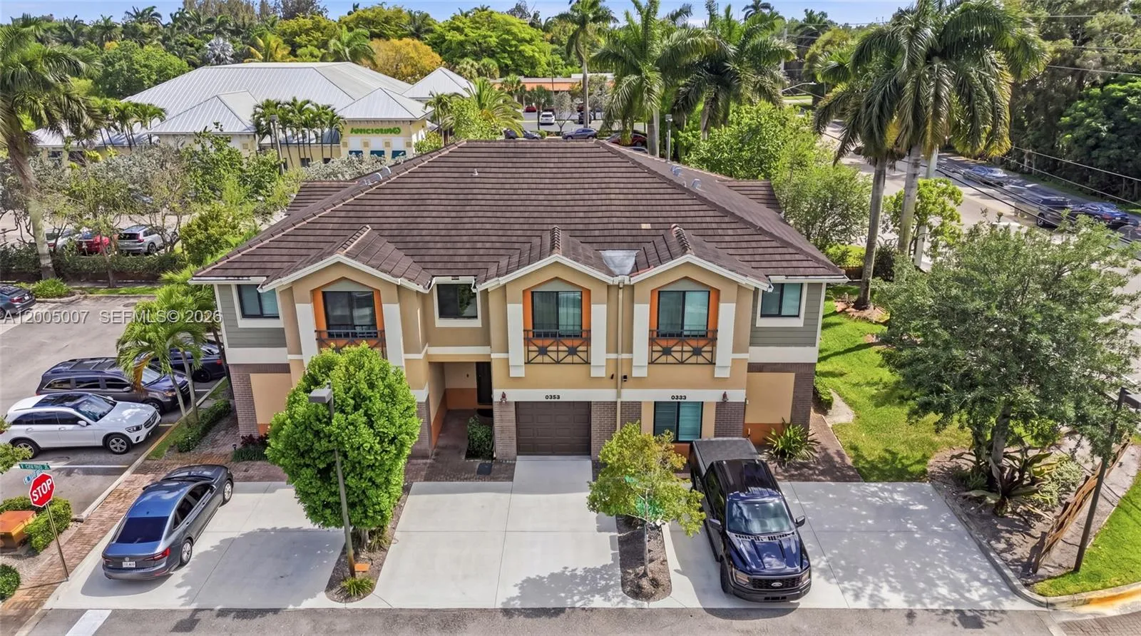 Foto de propiedad en 6320 S Station Square, Davie, FL 33314 Davie con MLS# 