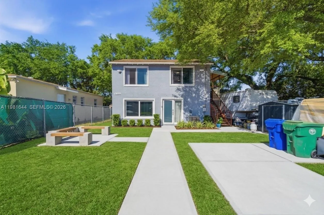 Vendido 6324 NW 1st Place, Miami, FL 33150, Miami, FL 33150