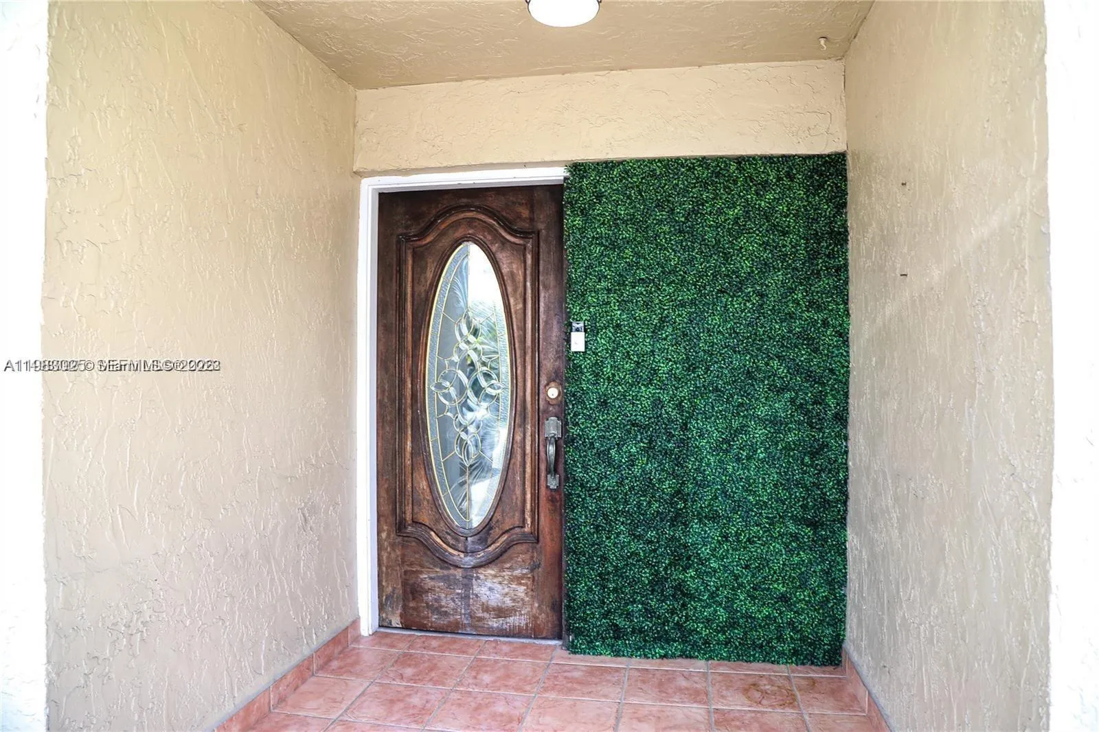 Foto de propiedad en 6335 SW 138th Court 6335-1, Miami, FL 33183 Miami con MLS# 
