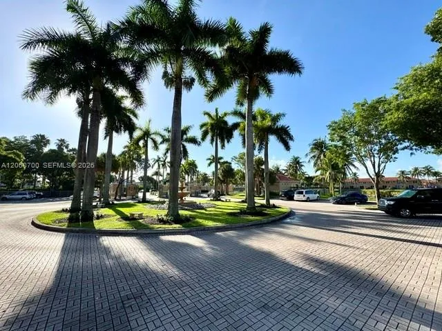 Foto de propiedad en 6340 E 114th Avenue 123, Doral, FL 33178 Doral con MLS# 