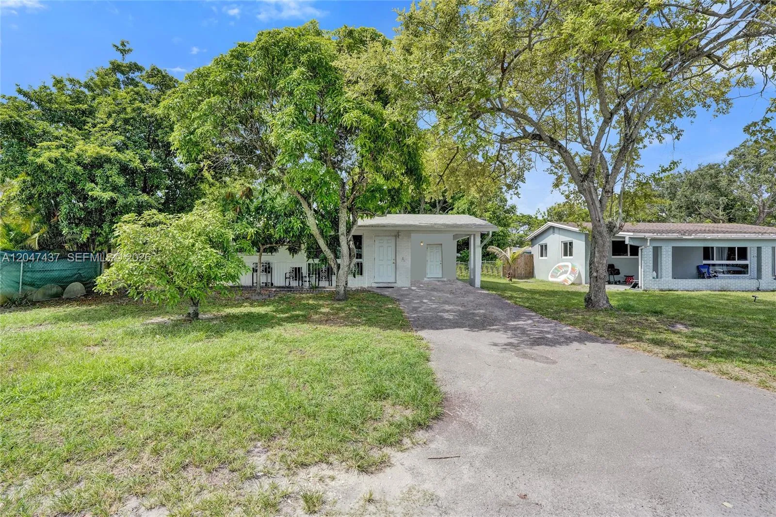 Foto de propiedad en 6358 SW 20th Court, Miramar, FL 33023 Miramar con MLS# 