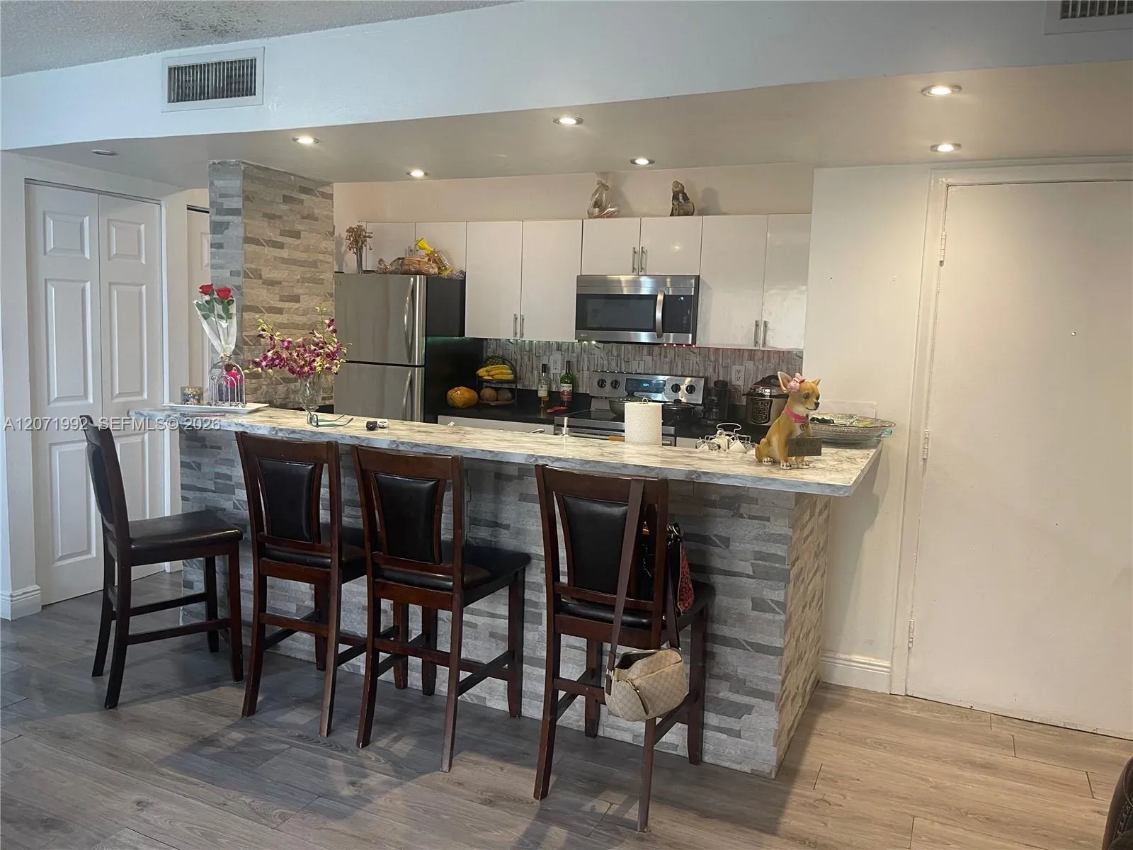 En Venta 636 NW 114th Avenue 102, Sweetwater, FL 33172, Sweetwater, FL 33172